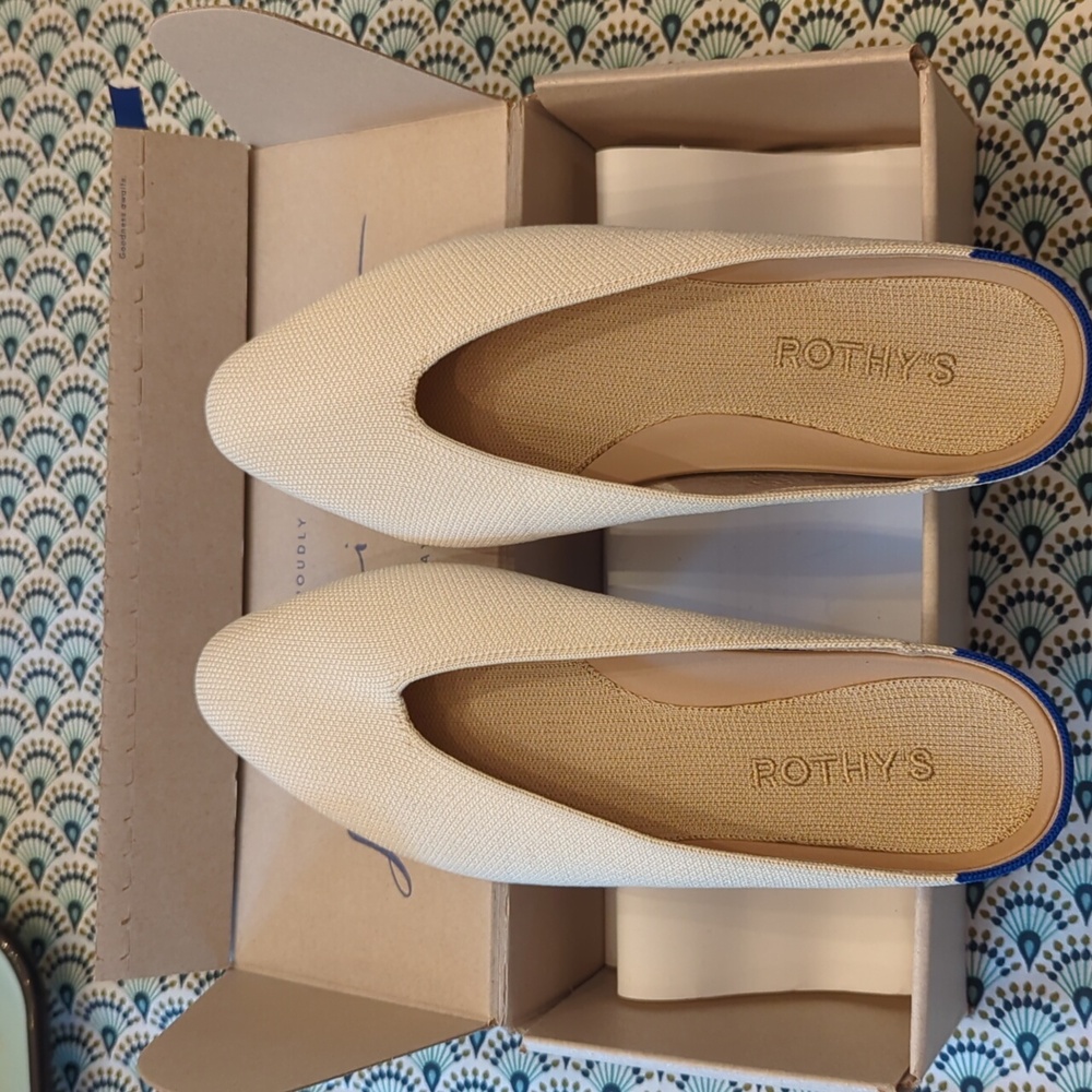 NIB Rothy's Demi mules in Vanilla Bean - Sz. 6.5 (run large, better for size 7)
